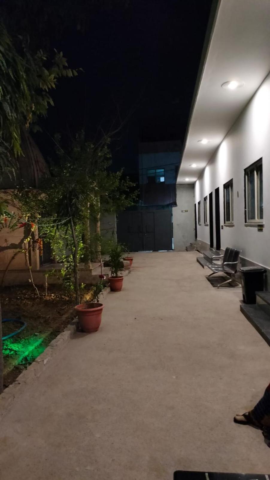 Maa Gayatri Dham Ξενοδοχείο Vrindāvan Εξωτερικό φωτογραφία